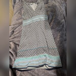 EUC Max Studio Navy and White Geometric Dress